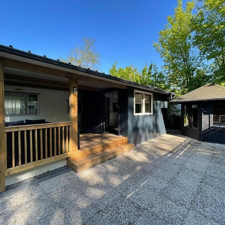 Villa Chalet 'T Rijsterbos Op Camping Met Zwembad! Exterior foto