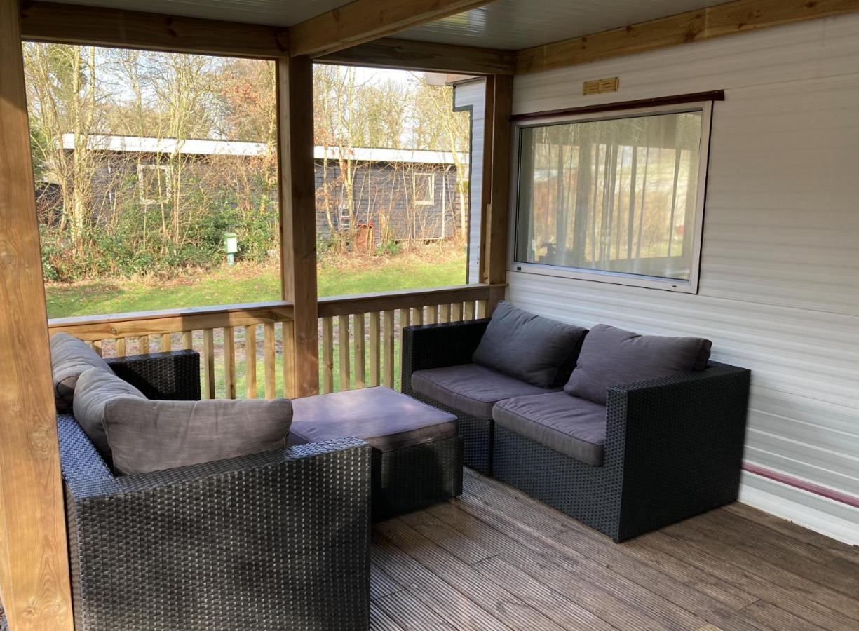 Villa Chalet 'T Rijsterbos Op Camping Met Zwembad! Exterior foto